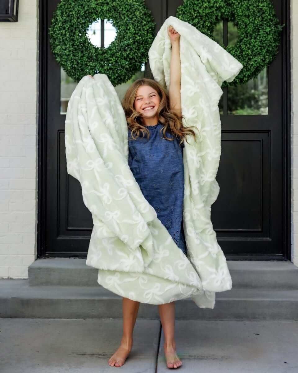 Bows Mint Blanket - Image 2