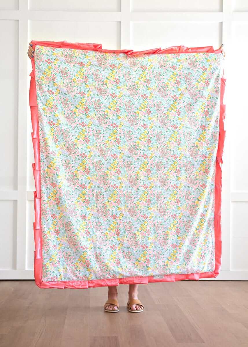 Dainty Floral Pastel Blanket - Image 3