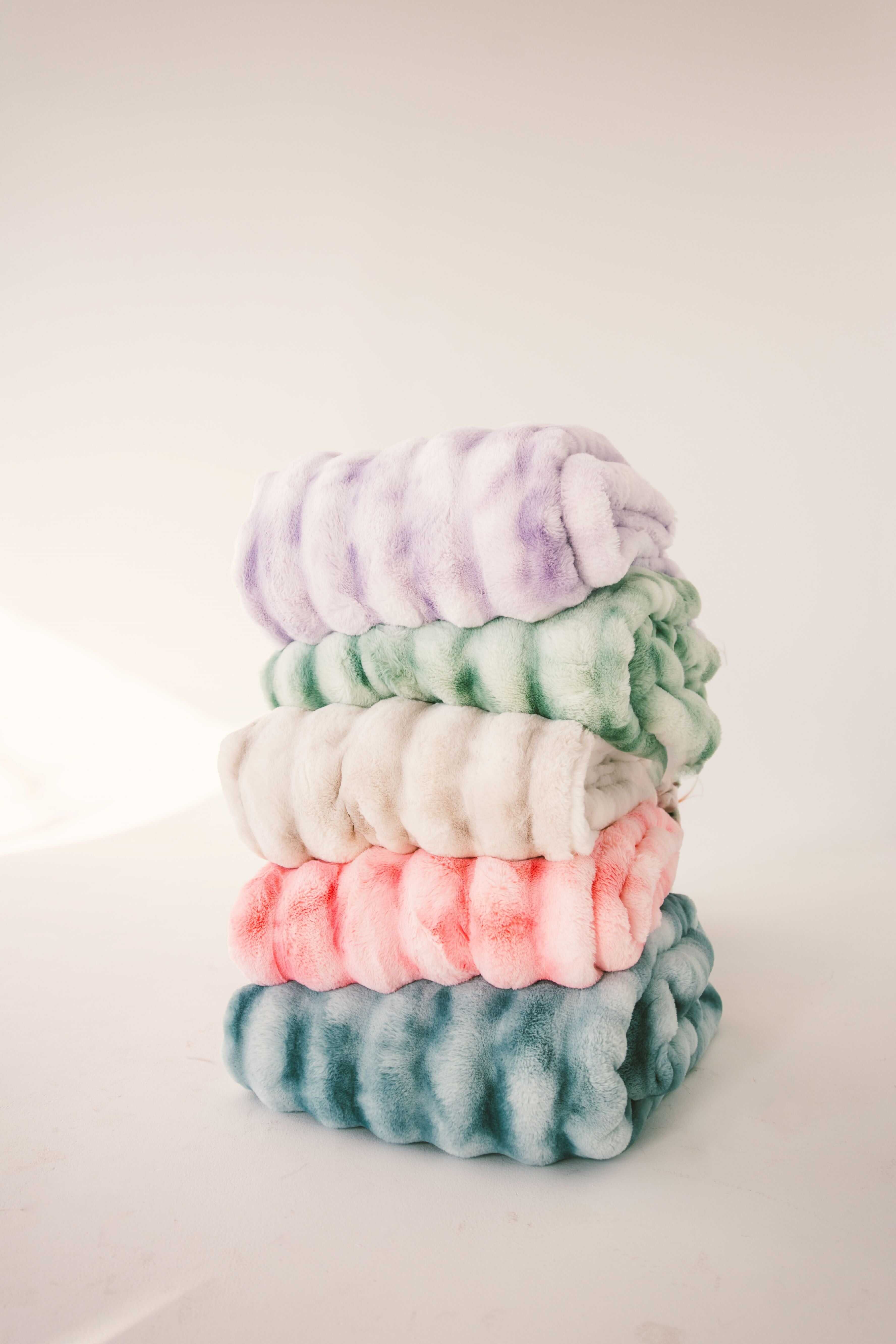 Extreme Ultra Cloud Malachite Green Blanket - Image 4