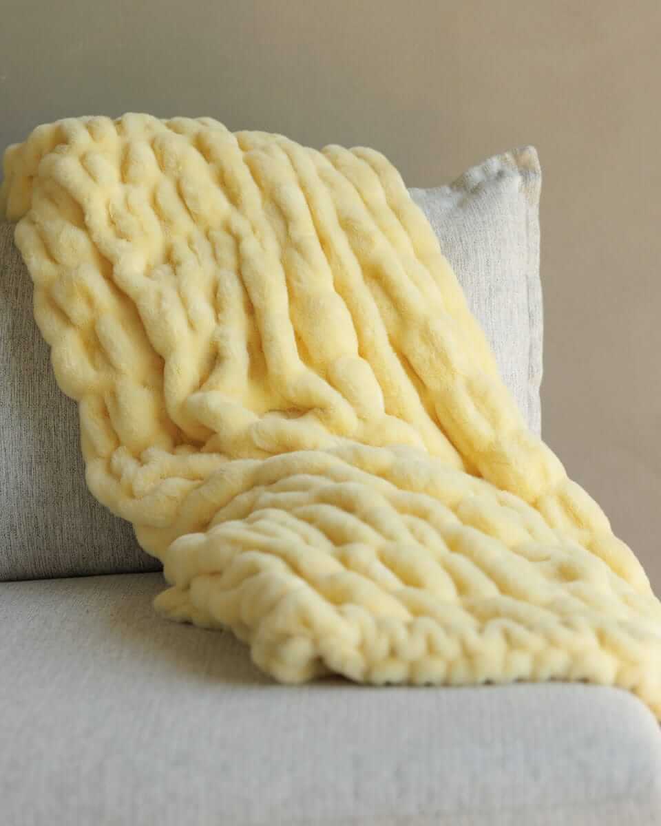Hugs Butter Yellow Blanket - Image 6