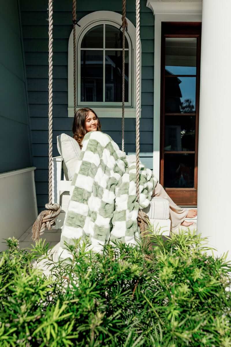 Hugs Check Ivey Sage Blanket - Image 3