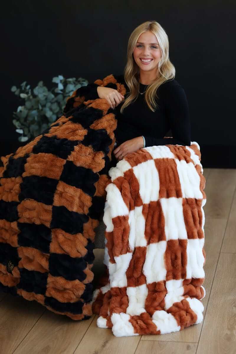 Hugs Check Pumpkin Blanket - Image 5