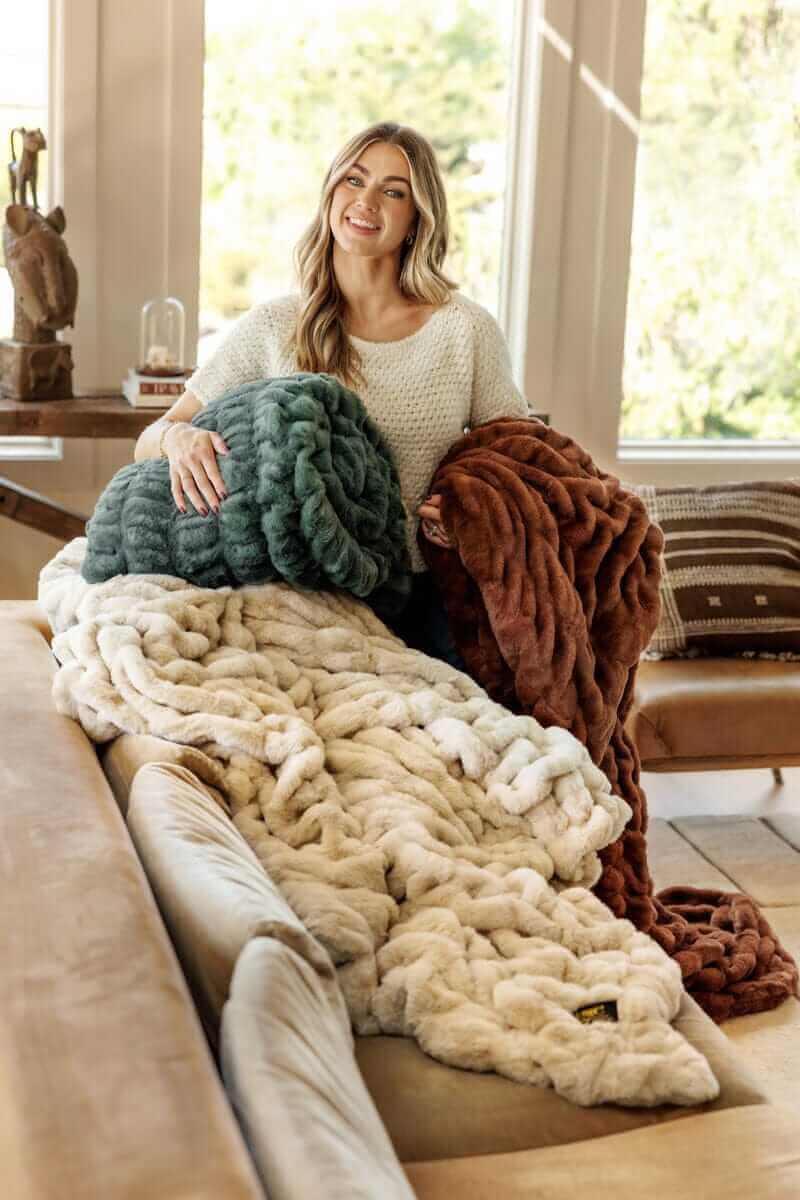 Hugs Gingerbread Blanket - Image 4