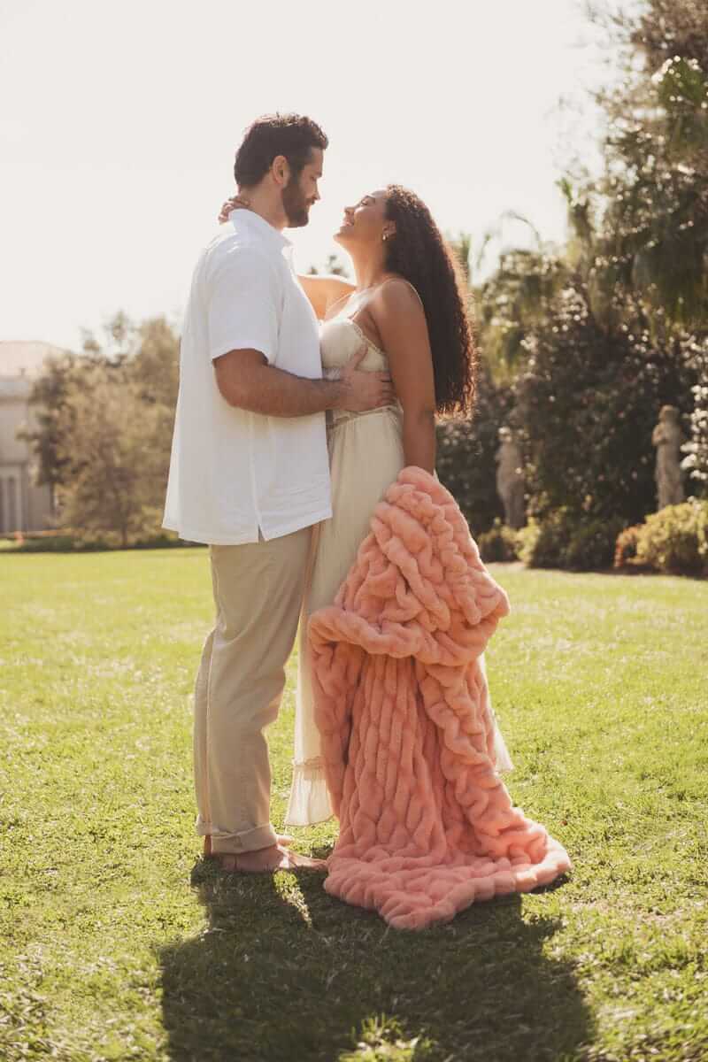 Hugs Peach Blanket - Image 3