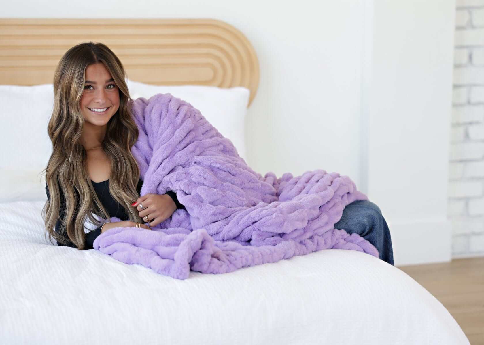 Hugs Lavender Blanket - Image 4
