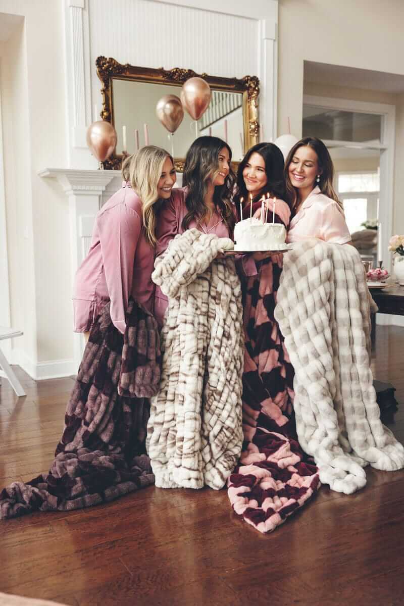 Hugs Sophia Cream Gingham Blanket - Image 5