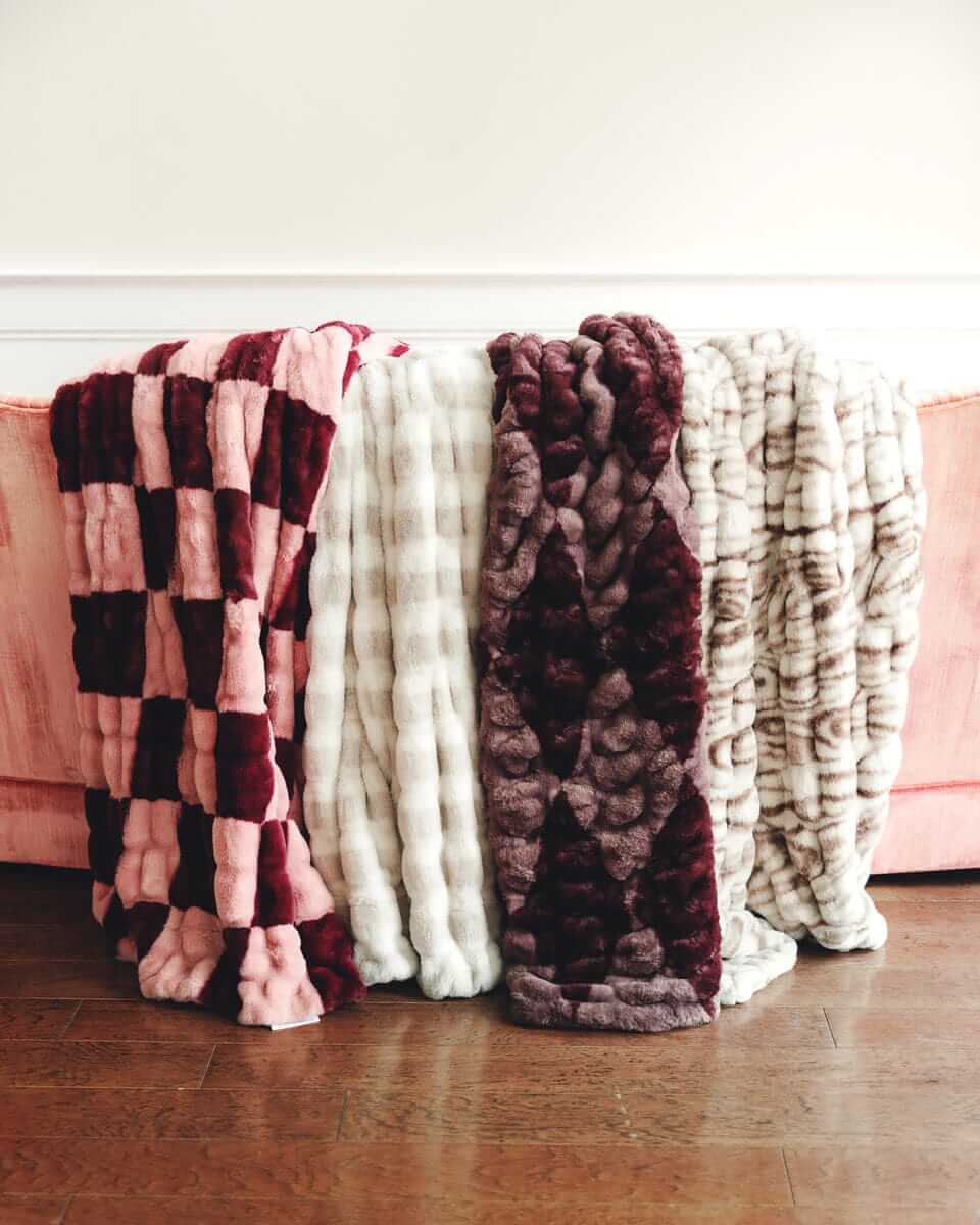 Hugs Sophia Cream Gingham Blanket - Image 6