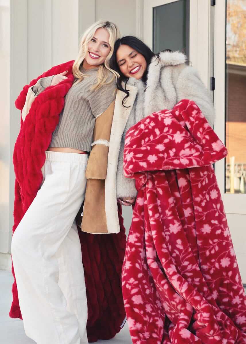 Lush Red Floral Blanket - Image 3