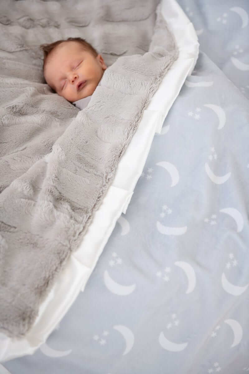 Shining Moon Silver Blanket - Image 2